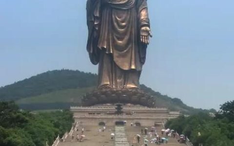 世界上最大的10座雕像（最高的雕像有153米）