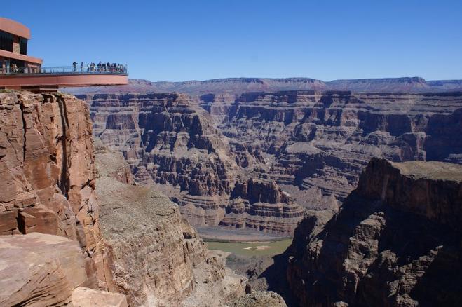 世界上10条恐怖的空中步道，排名第一大峡谷步道