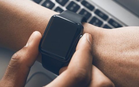 苹果手表怎么硬重置或强制重启（Apple Watch）