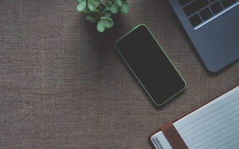 如何第一次为新iPhone充电，苹果手机充电要多长时间