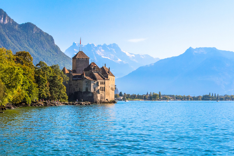20 Most Beautiful Castles in the World-多听号