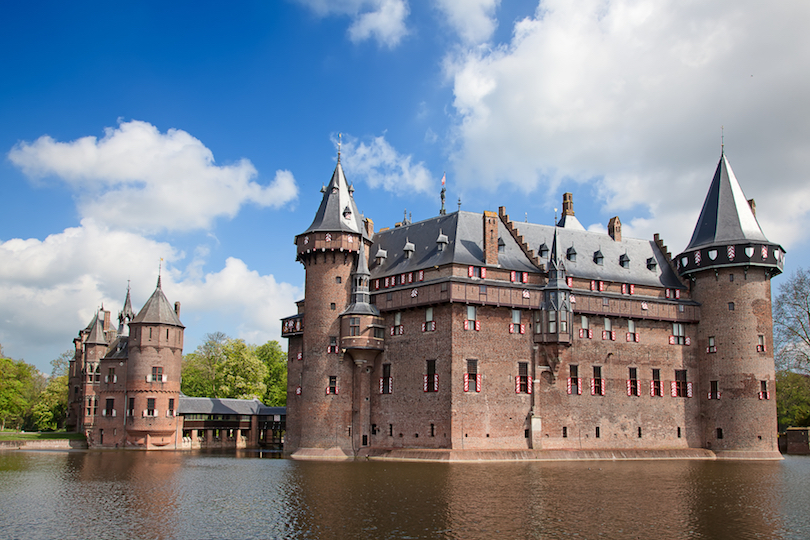 20 Most Beautiful Castles in the World-多听号