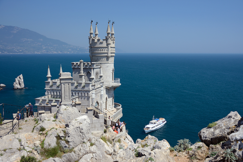 20 Most Beautiful Castles in the World-多听号