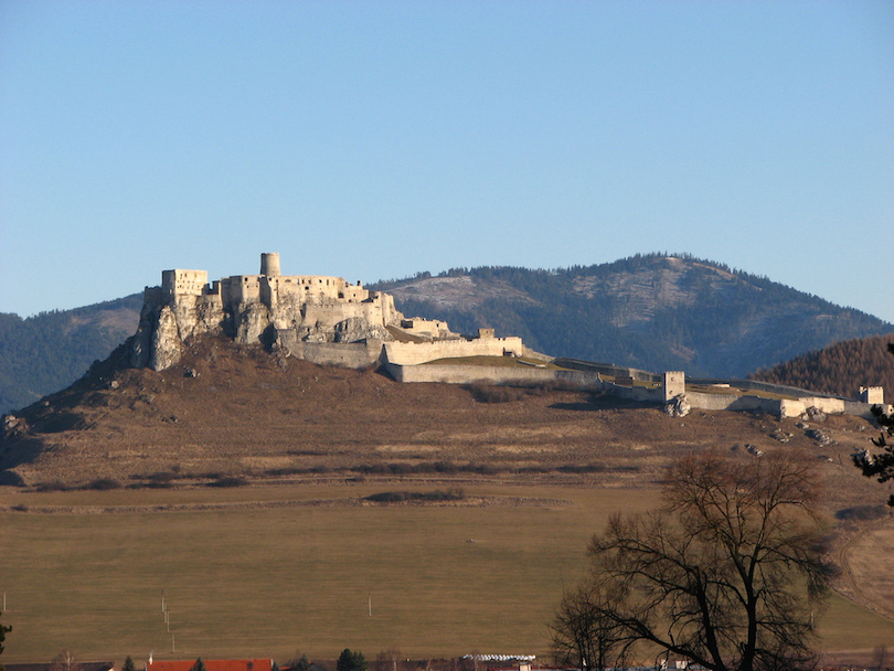 20 Most Beautiful Castles in the World-多听号