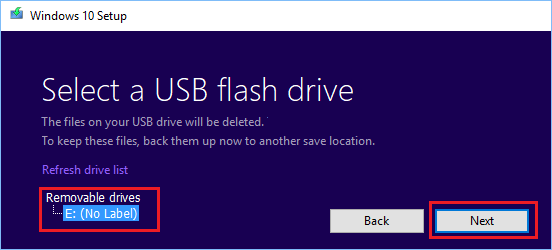 选择 USB 闪存驱动器位置以下载 Windows 媒体创建文件