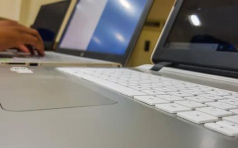 如何禁用HP笔记本电脑上的功能键