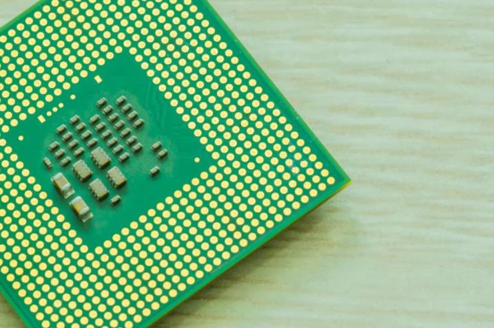 什么是六核处理器？四核还是六核CPU哪个更好？