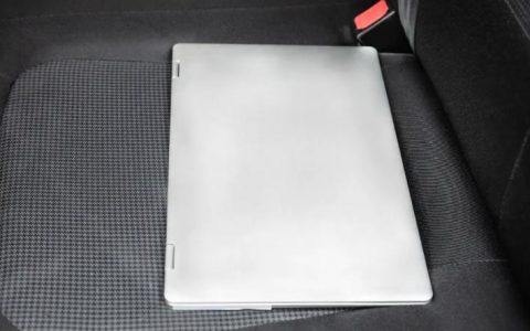如何让笔记本电脑在车中保持凉爽，保持低温以避免过热
