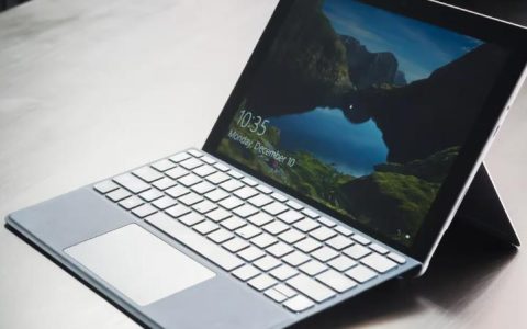 如何将Surface Pro连接到显示器，微软电脑外接指南