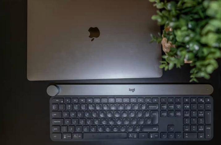 如何将蓝牙键盘连接到苹果Mac电脑，简单易懂的步骤
