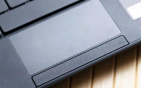 如何清洁笔记本电脑上的触摸板（维护触摸板的技巧）