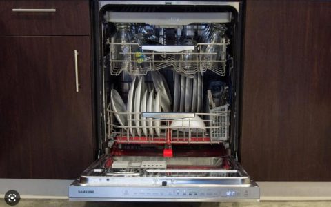 如何修理漏水的洗碗机，专业技巧帮你维洗碗机！
