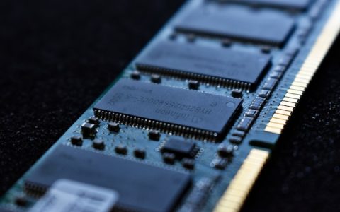 电脑内存条是什么，电脑RAM及其重要性？